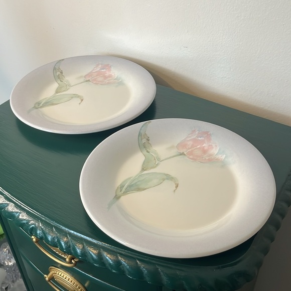 Pair of Vintage Portmeirion The Seasons Soft Blue Pink Tulip Pastel Salad Plates - Picture 6 of 6